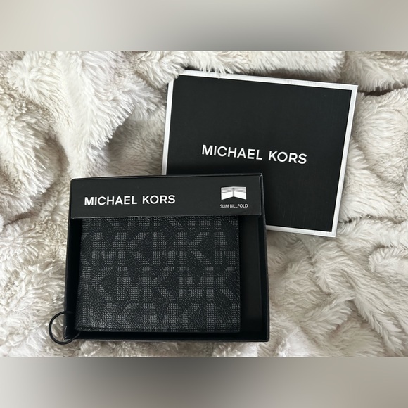 Men’s Michael Kors Wallet - Picture 1 of 2